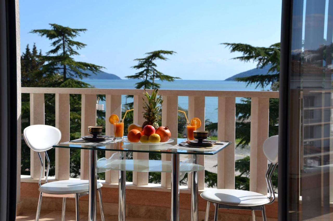 Montesun Residence Herceg Novi Buitenkant foto