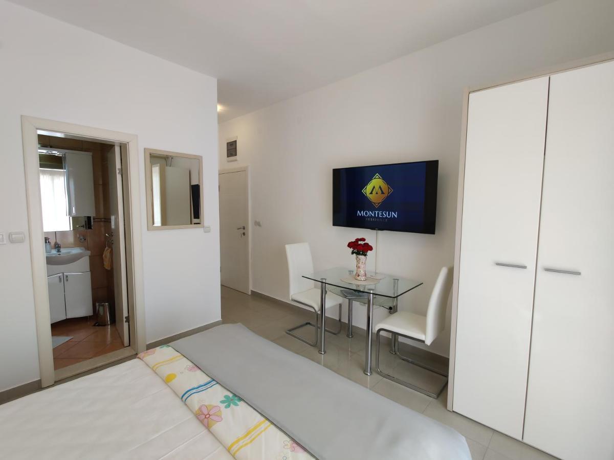 Montesun Residence Herceg Novi Buitenkant foto